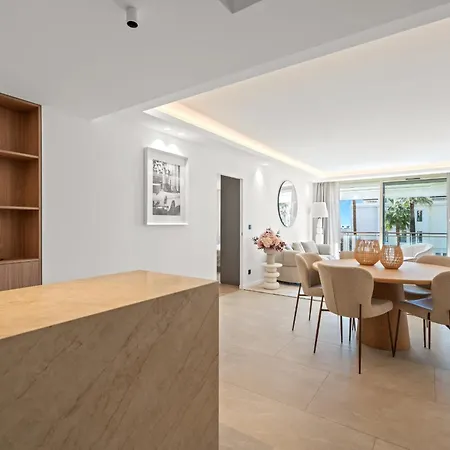 Ref 2042 - Croisette - For Rent * Канны