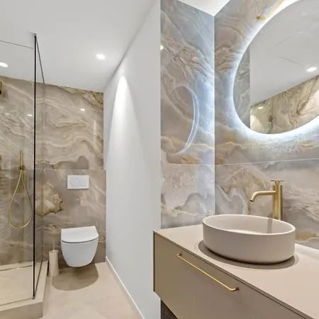 Ref 2042 - Croisette - For Rent *