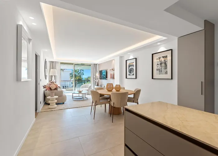 דירה Ref 2042 - Croisette - For Rent *