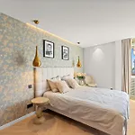 Ref 2042 - Croisette - For Rent Appartement Cannes